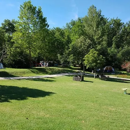 Domaine De Merlanes Kemping *